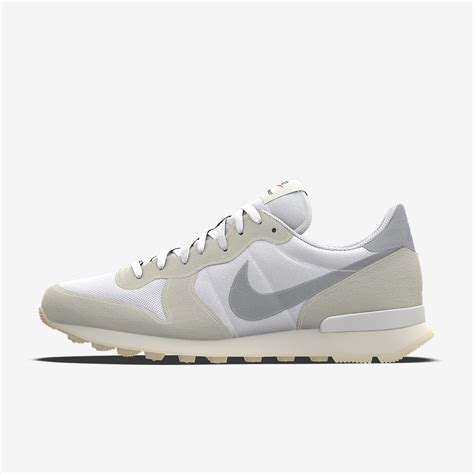 nike internationalist